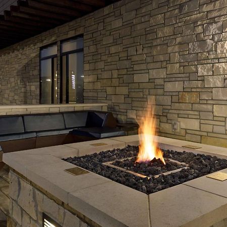 Springhill Suites By Marriott Topeka Southwest エクステリア 写真