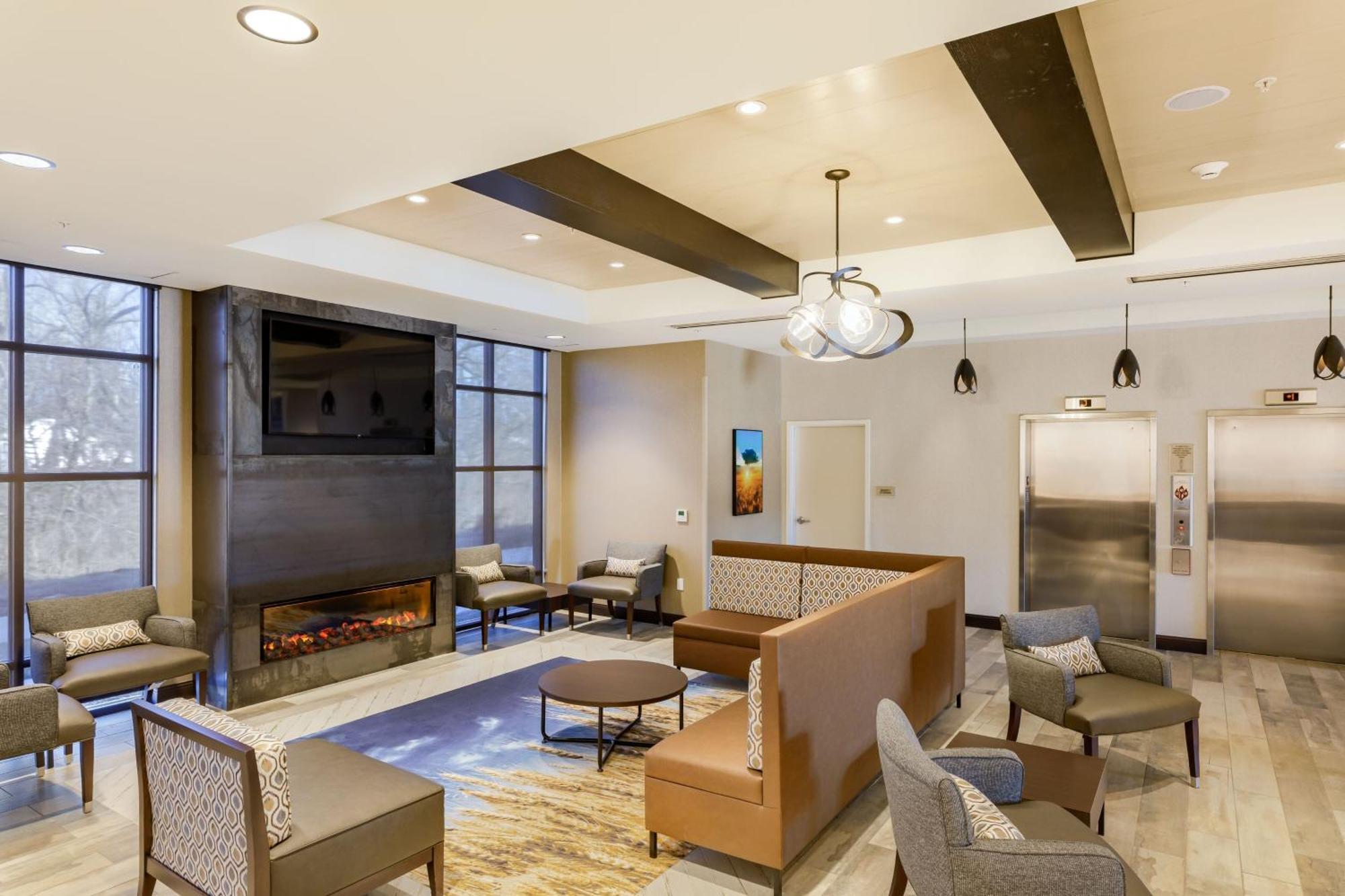 Springhill Suites By Marriott Topeka Southwest エクステリア 写真