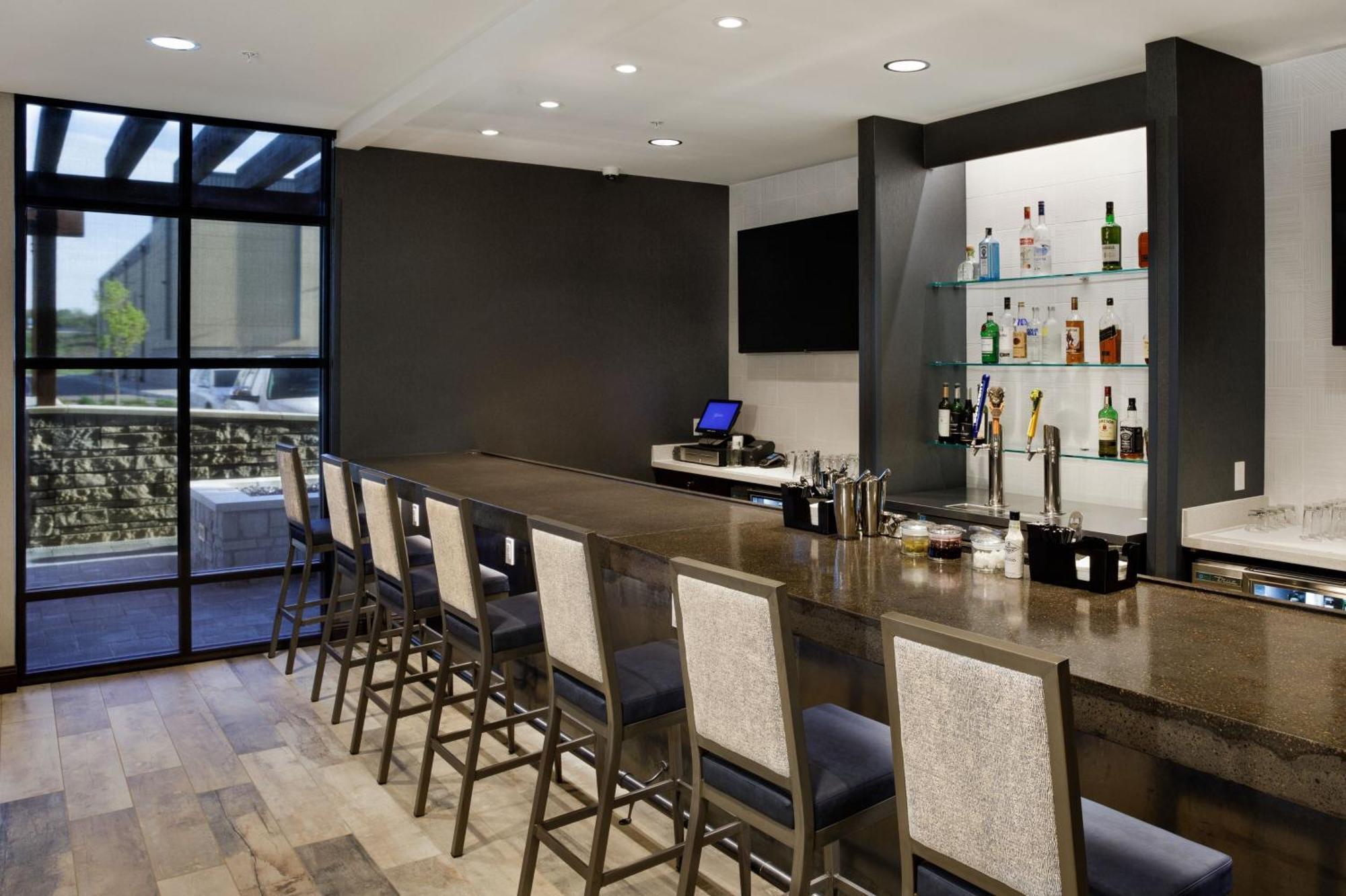 Springhill Suites By Marriott Topeka Southwest エクステリア 写真
