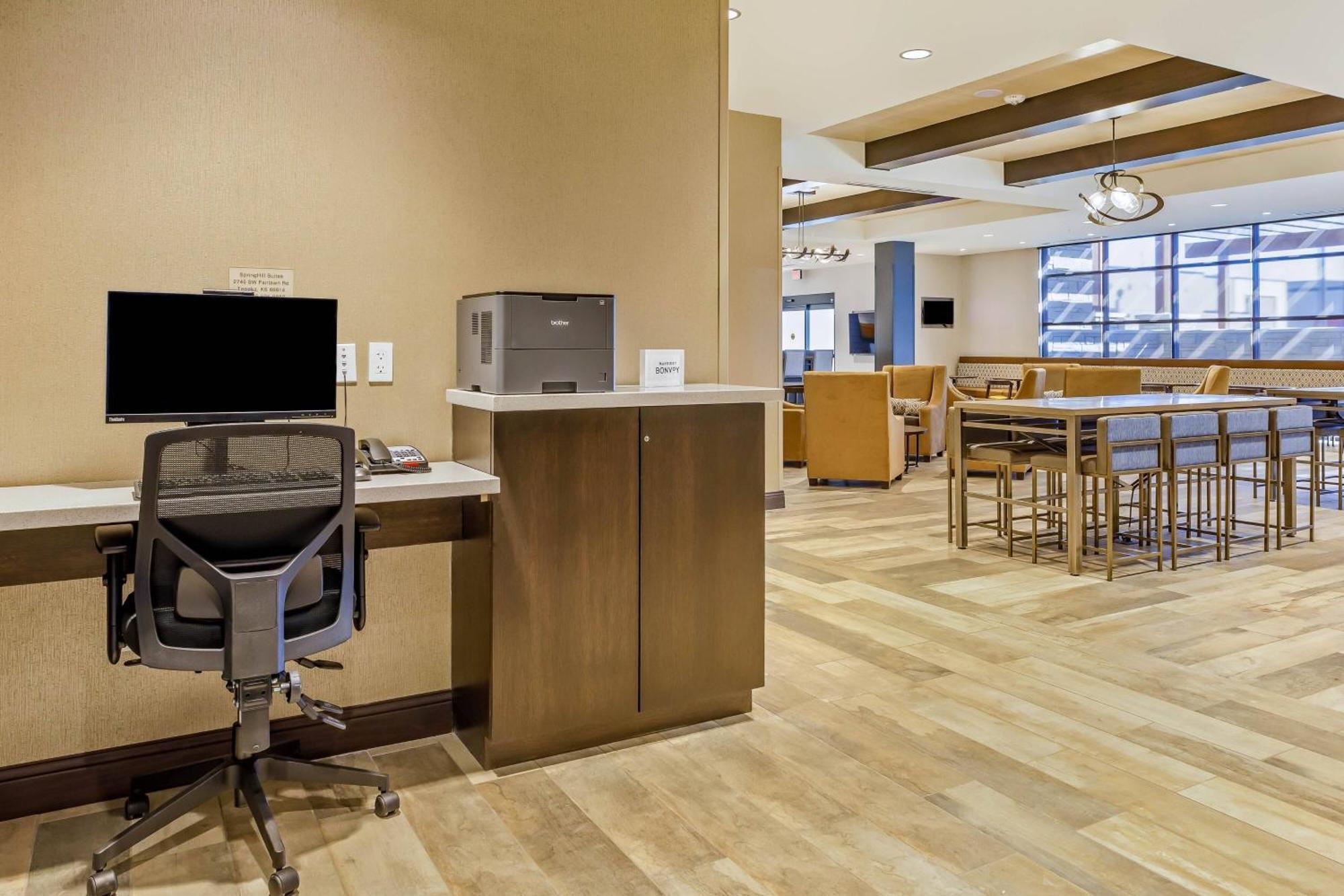 Springhill Suites By Marriott Topeka Southwest エクステリア 写真